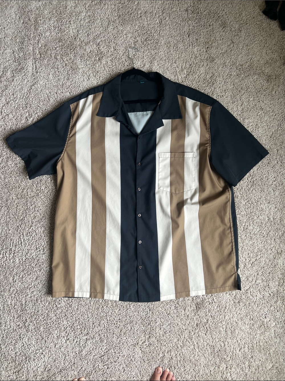 Men's Short-Sleeve Vertical Stripe Button-Down Shirt - Black, Tan & Cream
